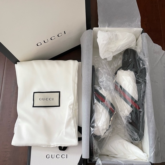 📌SOLD📌NEW Authentic Gucci Sandal 🩴 Black leather with Buckle. Size 36 - Picture 4 of 8